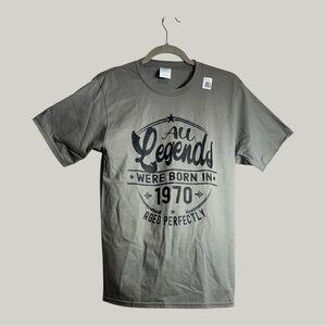 All Legends Were Born in 1970 Graphic Novelty Tee Shirt Gray Men’s Small NWT